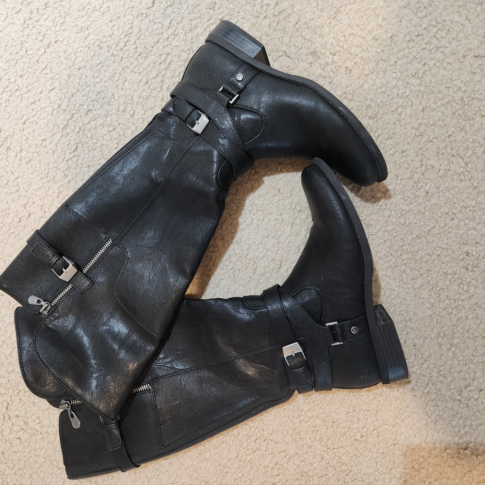 G by Guess Black Heeled Boots with Buckle Details